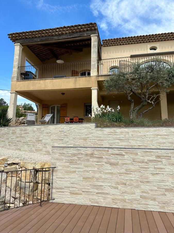 Villa Lumineuse Avec Piscine Clim 1Ere Etage Vue Panoramique Sur Les Montagnes Sur Le Site De La Sainte-Victoire Le Tholonet Exterior foto